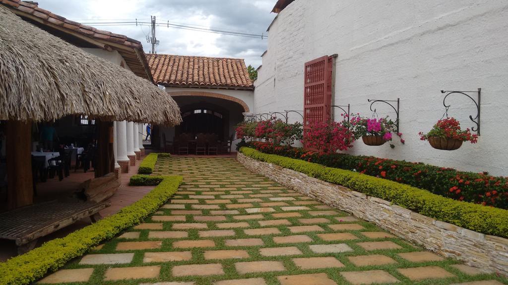 Hotel Santa Barbara Colonial - Санта-Фе-де-Антьокия Номер фото